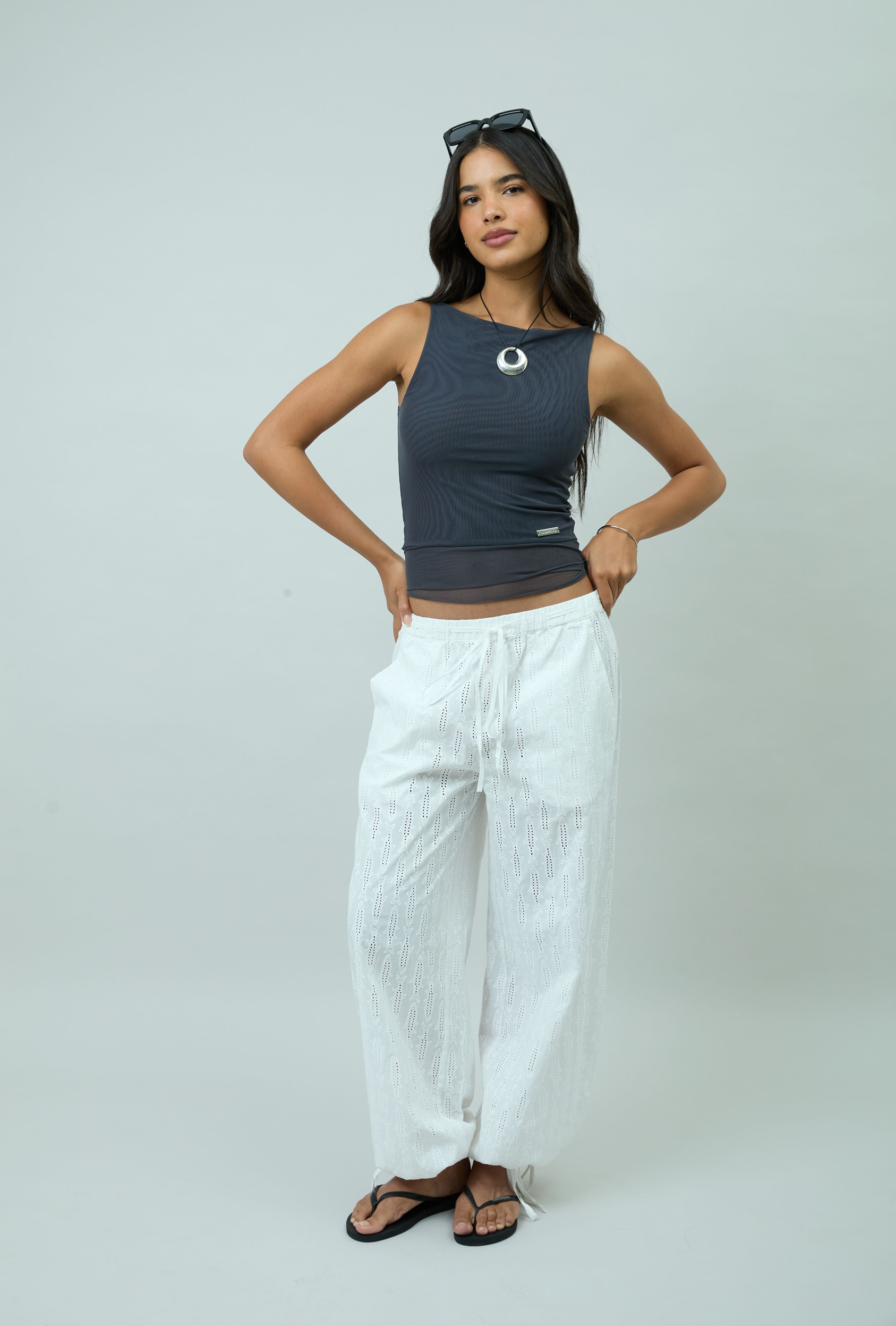 CHARCOAL SLEEVELESS DOUBLE LAYER TOP
