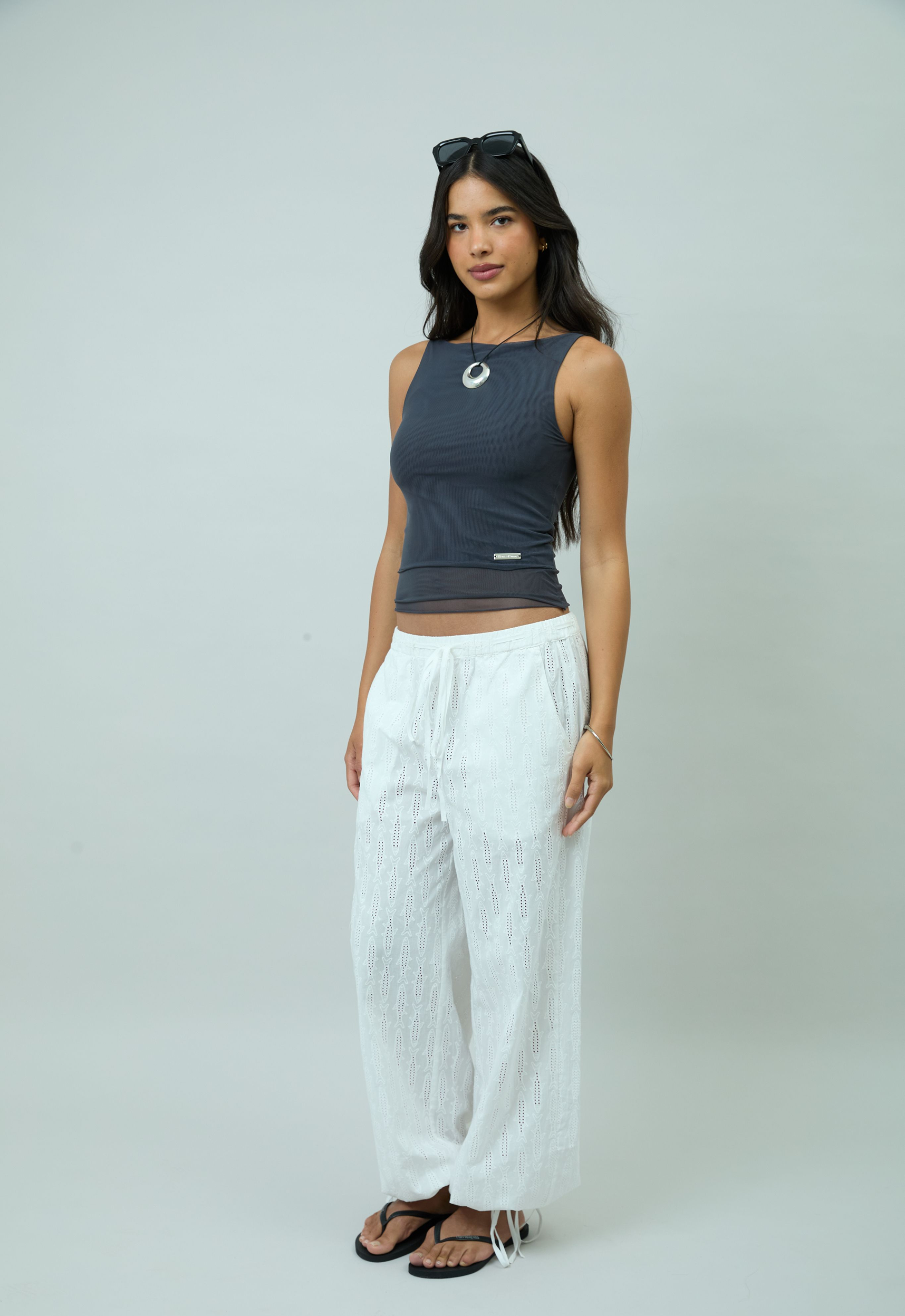 CHARCOAL SLEEVELESS DOUBLE LAYER TOP