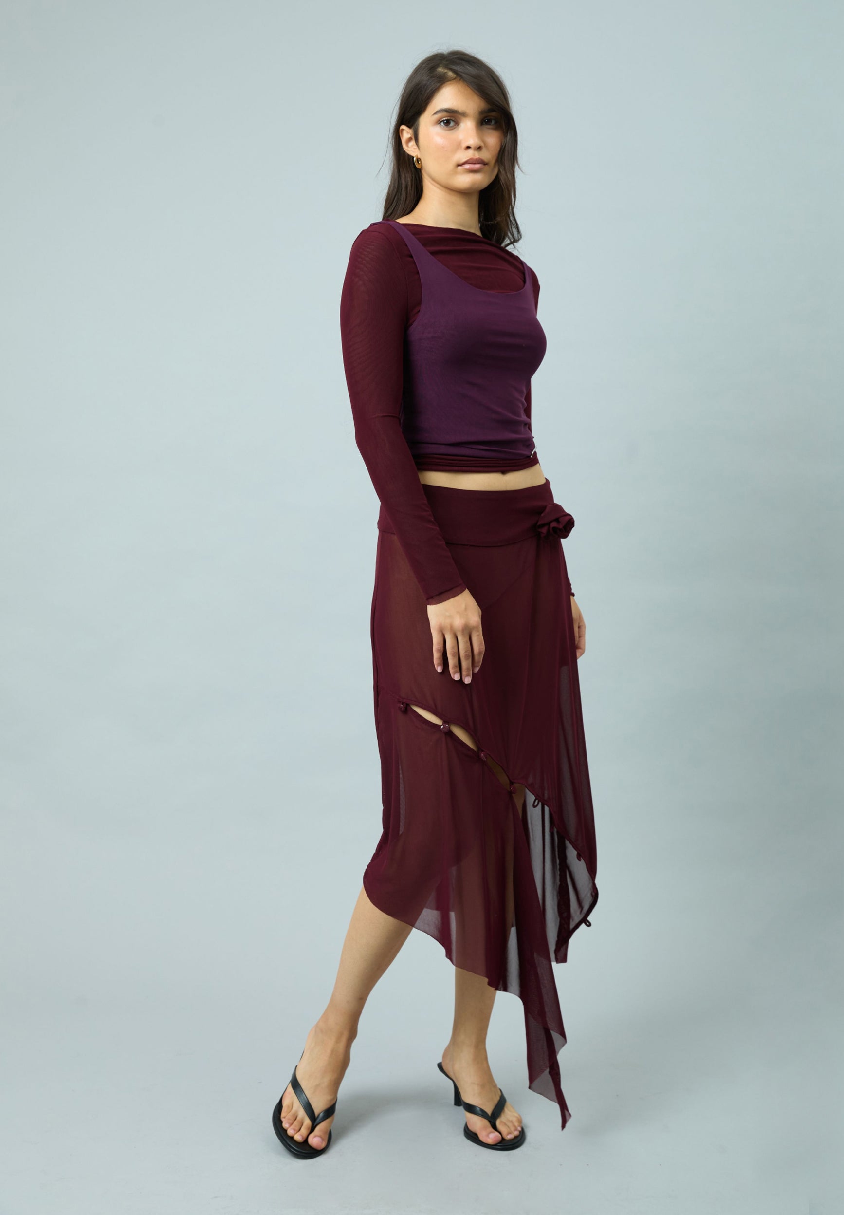 DOUBLE LAYER LONG SLEEVE MESH TOP