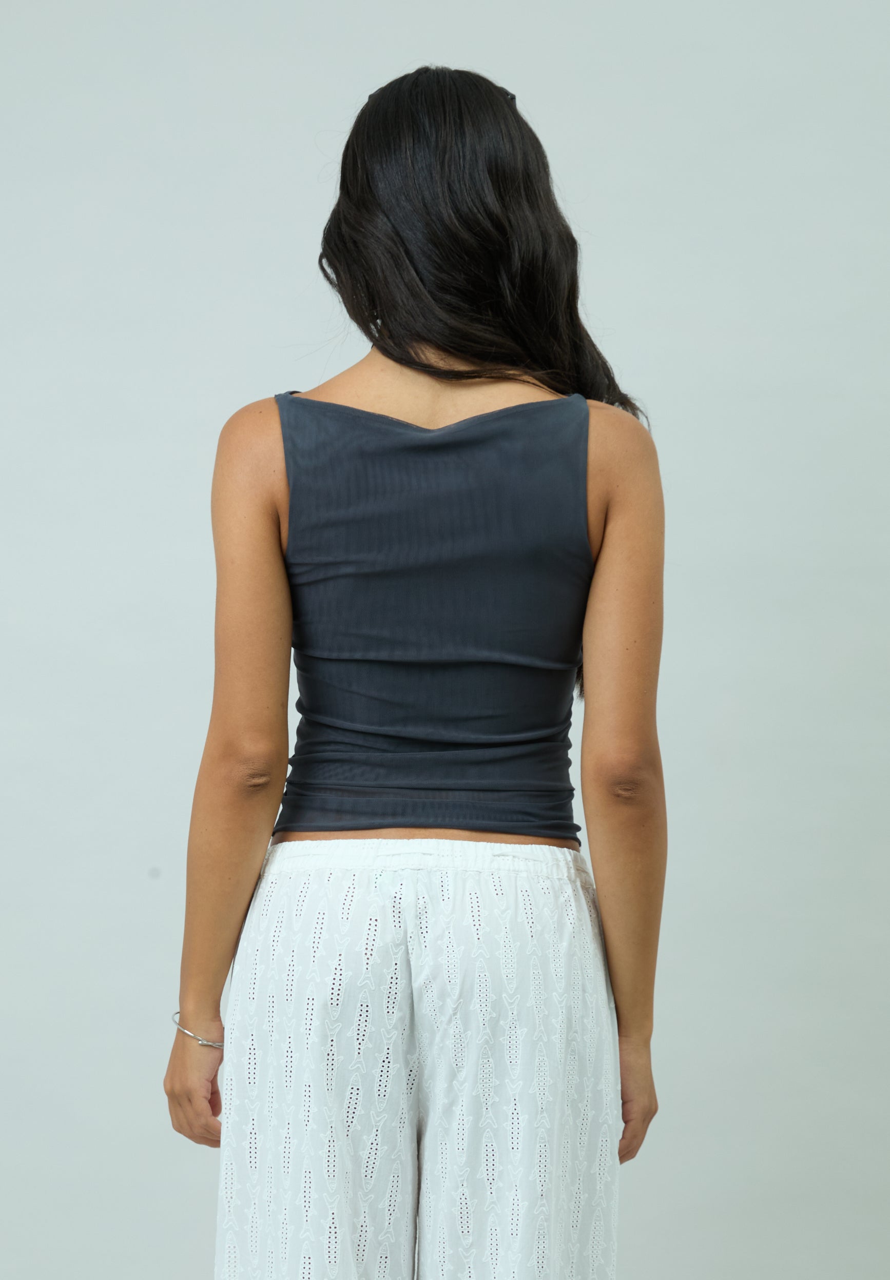 CHARCOAL SLEEVELESS DOUBLE LAYER TOP